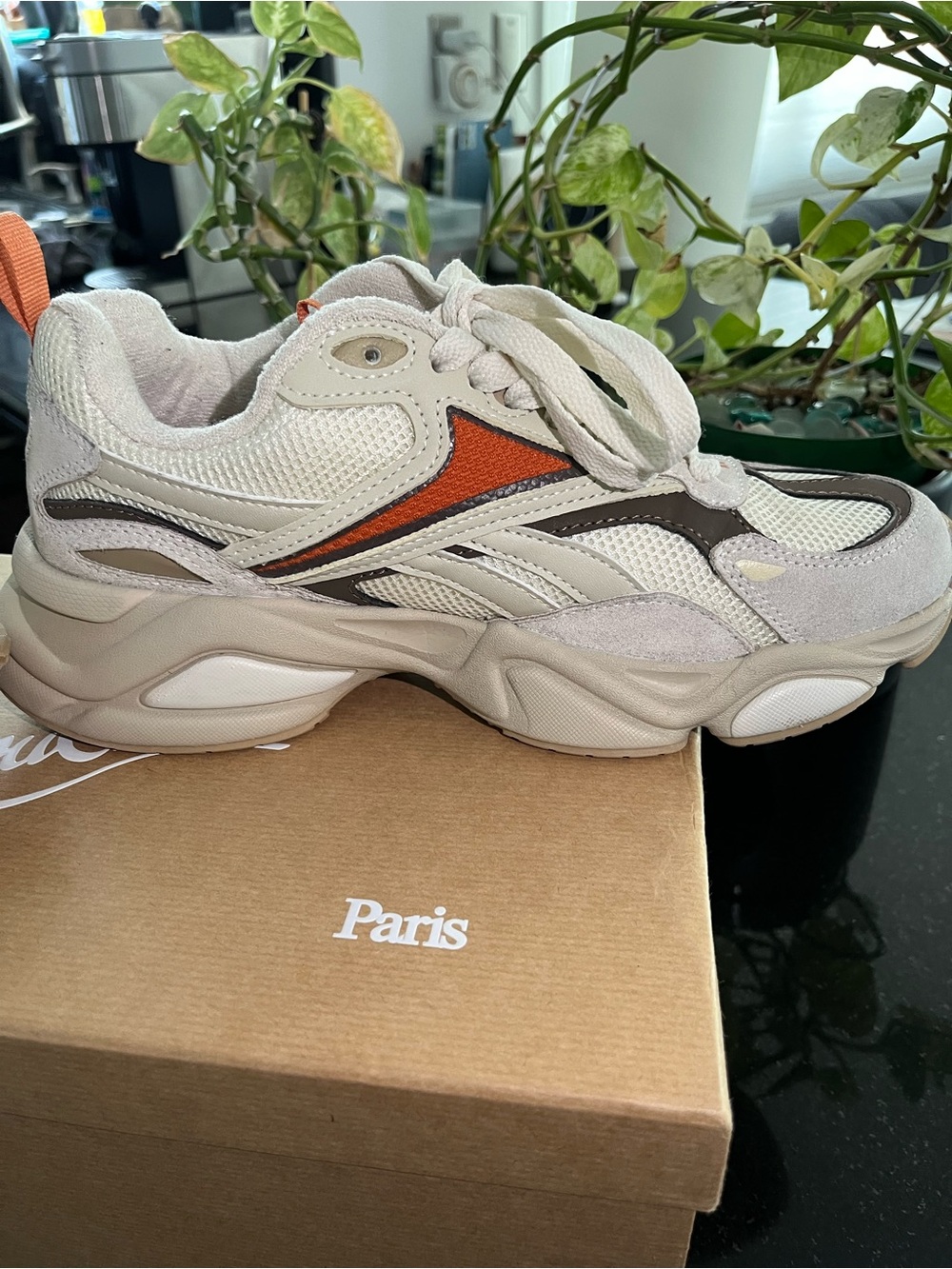 Reebok Royal Charge Men’s Sneakers in Cream with Orange Accent. US 8